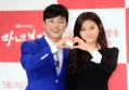 Momen Yoon Shi Yoon Bela Mendiang Kim Sae Ron di Depan Reporter Kembali Viral