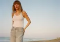 Taylor Swift Kembali ke Akar Country dalam Lagu Tema Toy Story 5