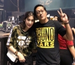 Temani Istri Nonton Konser Bruno Mars