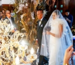 Nampak Anggun, Lolita Agustine Digandeng Sang Ayah Menuju Altar