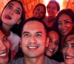 Luna Maya Pernah Berlibur di Bali Bersama Faisal , Seorang Duda Asal Malaysia
