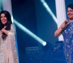 Priyanka dan Sang Ibu Memberi Penampilan Khusus Saat Upacara Sangeet