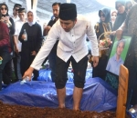 Emil Sempat Mengungkap Rasa Sayang dan Bangga Kepada Sang Adik