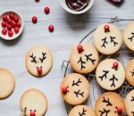 Cookies Rudolph Lucu yang Bisa Dihias Sendiri