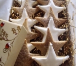 Cookies Star yang Terlihat Mewah untuk Ide Kado Natal