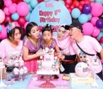 Bilqis Kompak Meniup Lilin Bersama Keluarga Tercinta di Perayaan Ulang Tahun