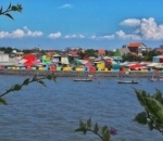 Berada di Pinggir Pantai, Kampung Bulak Surabaya Suguhkan Pemandangan Indah