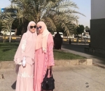 Tampil Cantik Serba Pink Bareng Tania Nadira