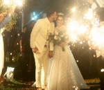 Ammar Zoni Tak Ragu Melayangkan Kecupan Manis Untuk Sang Istri
