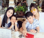 Bunga Zainal dan Kareena Lagi-Lagi Terlihat Kompak Saat Liburan
