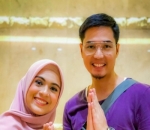 Kompak Pose Minta Maaf Ala Nycta Gina dan Rizky Kinos