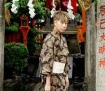 Padukan Kimono Kece dengan Tas Branded