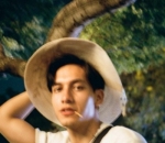 Foto Blur Aja Tetap Tampan