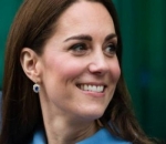 Kunjungi Irlandia, Kate Tampil Stylish Bergaya ala Mary Poppins 