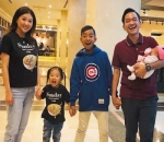 Pose di Mall Usai Jalan Bareng, Ekspresi Thalia Paling Disorot