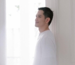 Rezky Aditya Juga Unggah Foto Ganteng Serba Putih