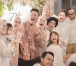 Kebahagiaan Keluarga atas Pertunangan Kesha Ratuliu