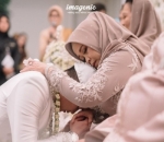 Rezky Aditya Rayakan Hari Ibu Perdana Setelah Menikah