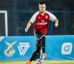 Tah Hanya Menembak, Detri Juga Suka Bermain Sepak Bola