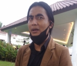 Charly Van Houten Nangis Saat jadi Saksi Di Pernikahan Vicky Prasetyo dan Kalina Oktarani