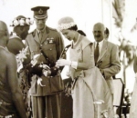 Setia Dampingi Ratu Elizabeth di Acara Resmi