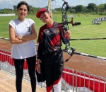Nikita Mirzani Dampingi Laura Lomba Panah