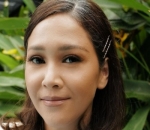 Dengan Rambut uban menggemaskan, pesona Maia tak surut