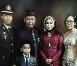 Potret lengkap Tukul bareng anak dan mendiang istri 