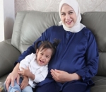 Tunjukkan Tawa Bahagia Bersama Si Anak Tengah