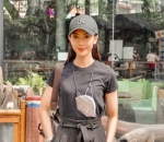 <i>All Black</i> Kala Liburan