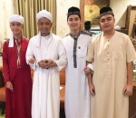 Potret Alvin Faiz bareng adik dan mendiang ayah