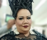 Tampil dengan dandanan unik