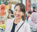 Senyumnya Manis Banget