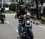 Hobi naik motor gede