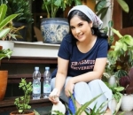 menjadi sosok santai saat di rumah
