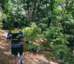 gemar <i>trail running</i>