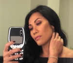 Suka <i>Mirror Selfie</i>