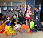 <i>Halloween Day</i>