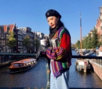 <i>Fashionable</i>