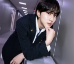 miliki tanggal lahir sama dengan Chung ha dan Johnny NCT