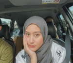 cantik kenakan hijab