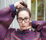 Makin Kece Saat Berkacamata