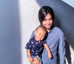 Paman dan keponakan sama-sama ganteng