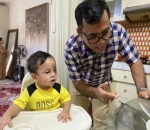Gala mau disuapin Opa