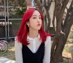 Bikin Pangling Dengan Rambut Merah