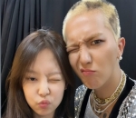 Jennie Hadiri Konser Solo Mino