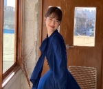 Tampil Anggun Dengan Gaun Biru