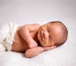 Senyum imut 