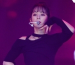 Pancarkan Pesona <i>Girl Crush</i>