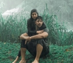 hujan-hujanan bareng